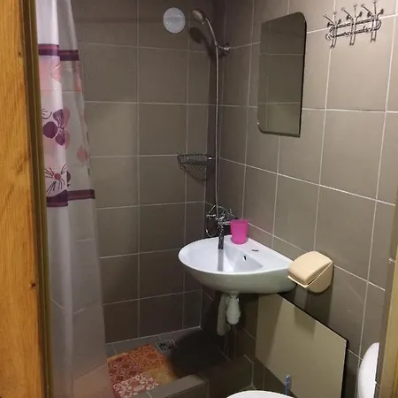 Zlata Hotel *